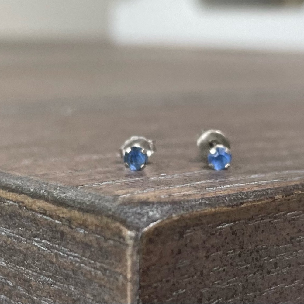 Little girl’s earrings